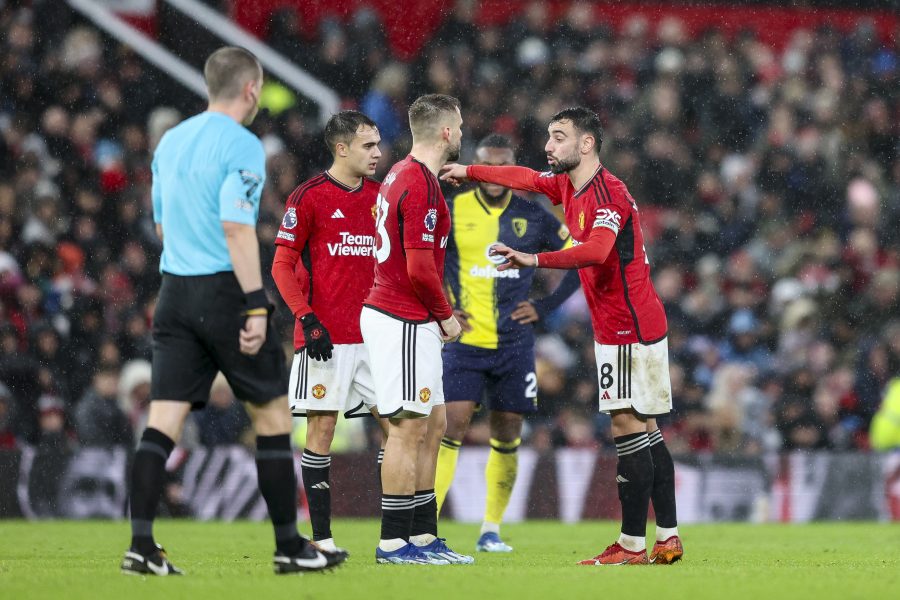 แมนยู โดน บอร์นมัธ -"Manchester United beat Bournemouth"