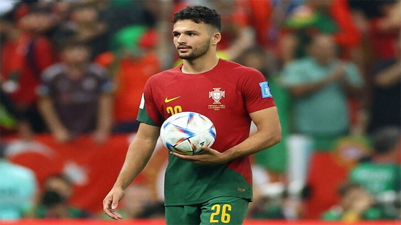 กอนซาโล รามอส-"Gonzalo Ramos"