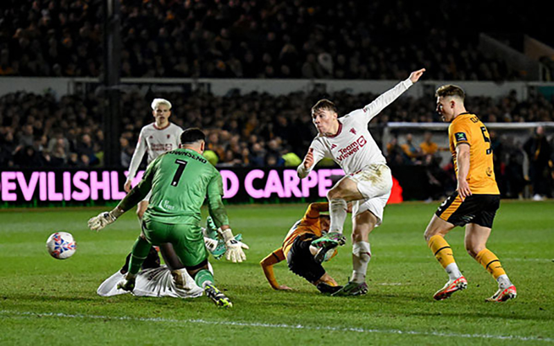 แมนยู vs วูล์ฟแฮมป์ตันสด-"Manchester United vs Wolverhampton live"